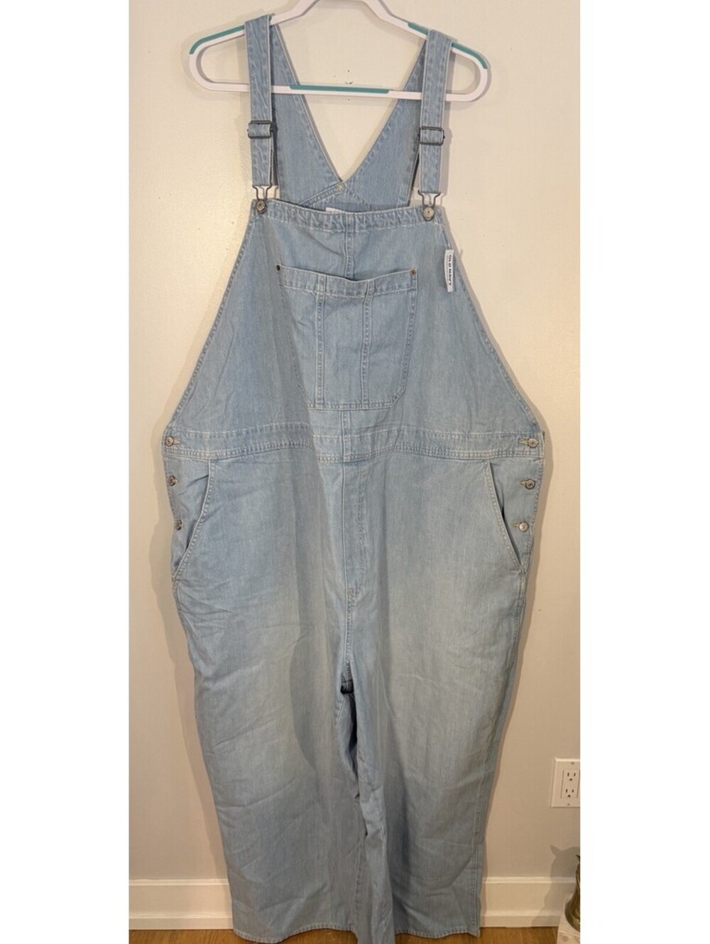 Old Navy Light Wash Denim Overalls Baggy Wide Leg Bib Jean Dungarees NWT Size 30